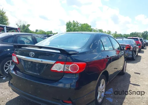 2012 Toyota Corolla S из США, поврежденный, VIN 2T1BU4EE1CC818727